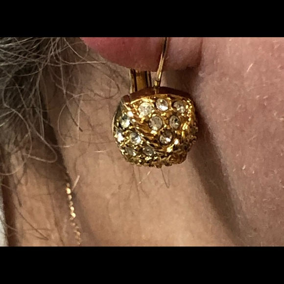 EUC  ❤️ Swarovski Goldtone&Sparkle Drop Earrings - Picture 4 of 9